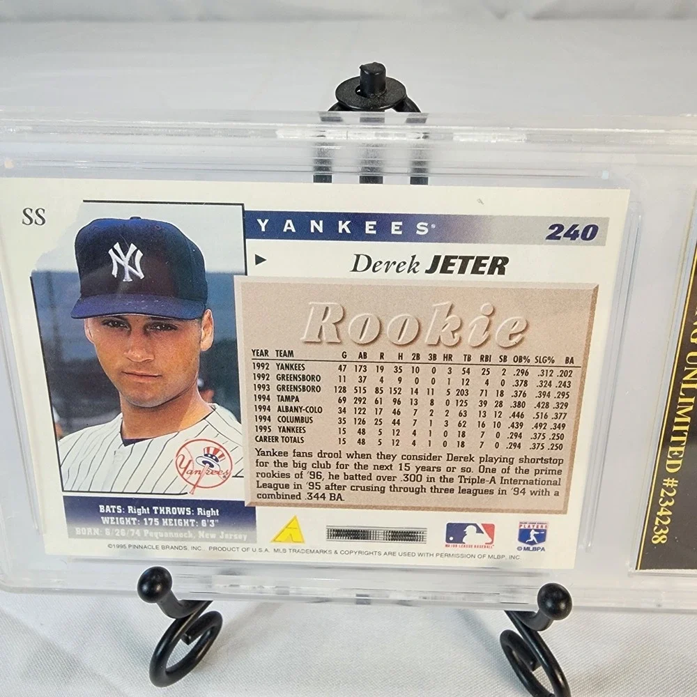DEREK JETER 1996 SCORE FIRST GRADED GEM MINT 10 CARD 240. YANKEES.